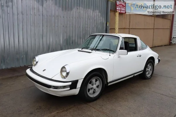 24212 1976 Porsche 911S Targa