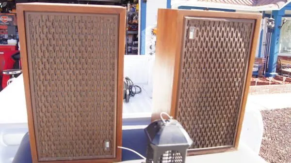 The Fisher XP 65K Pair of Speakers