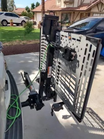 USA Electric Wheel Chair Lift