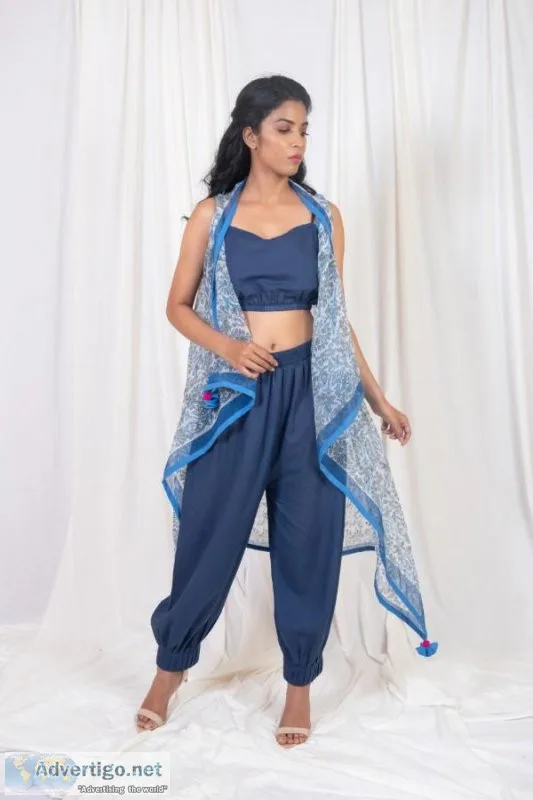 Latest Collection of Women s Fashion at Amar Kosa
