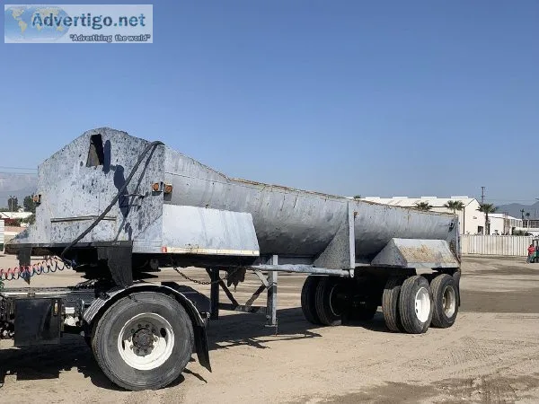 1979 SPCNS END DUMP TRAILER