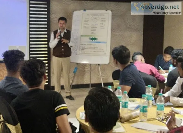 Golden future - career counselling in lucknow