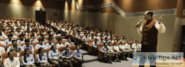 Find the top 10 Mass Communication colleges in India for post gr