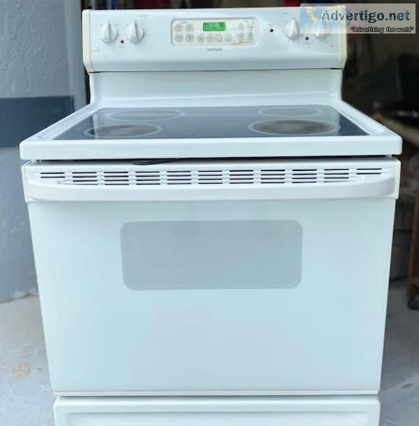 Hotpoint Flat Surface 4 Burner Electric Stove