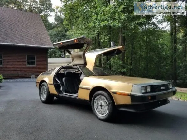 1983 DeLorean DMC 12