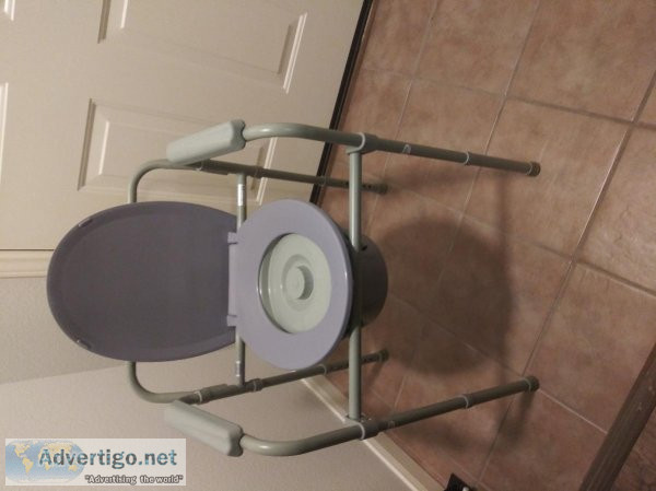 Foldable stand alone toilet