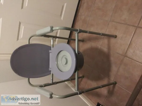 Foldable stand alone toilet