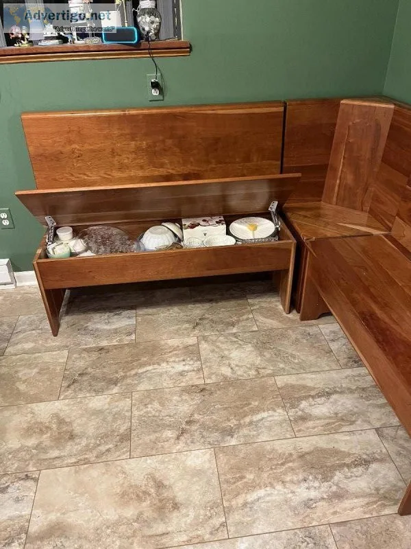 Amish made kitchen nook