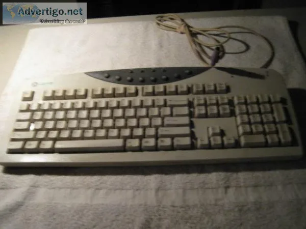 Gateway Computer Keyboard &ndash Model SK-9920