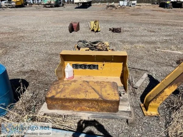 Caterpillar Drawbar to Pull Scraper Pans D6R