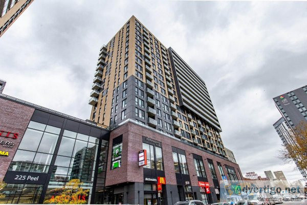 Elegant 3 12 condo for rent EXALTO in Griffintown