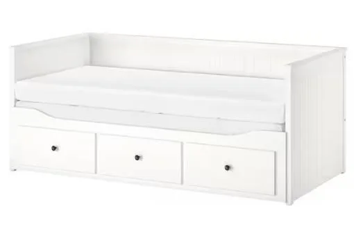 IKEA Hemnes Daybed with 3 drawers for storage