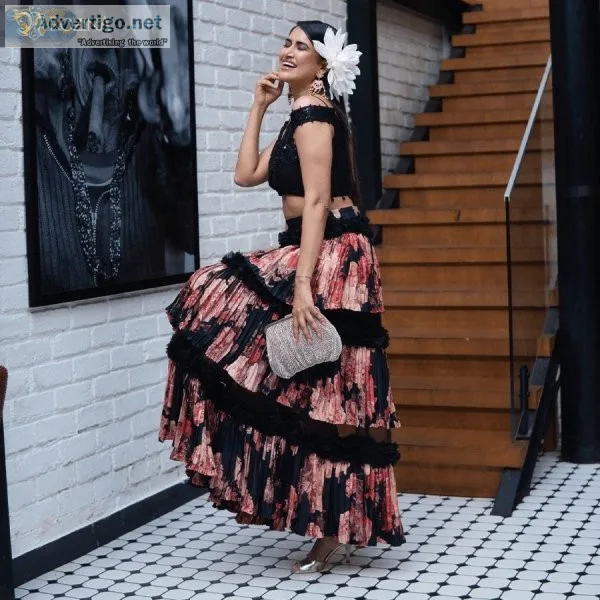 Buy latest designer lehengas online for wedding