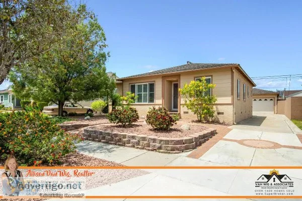 JUST LISTED Wonderful Lakewood Family Home
