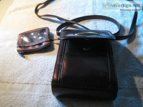 Small purse ( 5&rdquo X 8&rdquo) with shoulder strap and a non-d