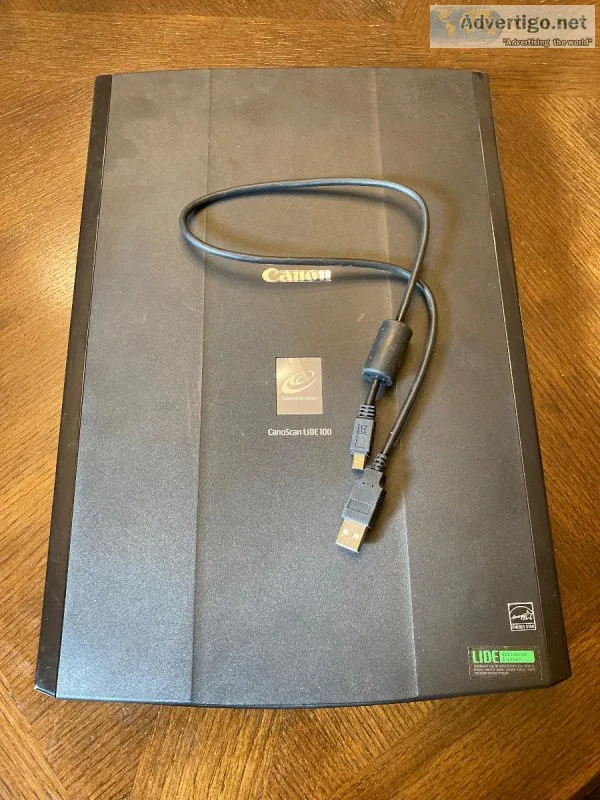 Canon LiDE 100 flatbed color scanner