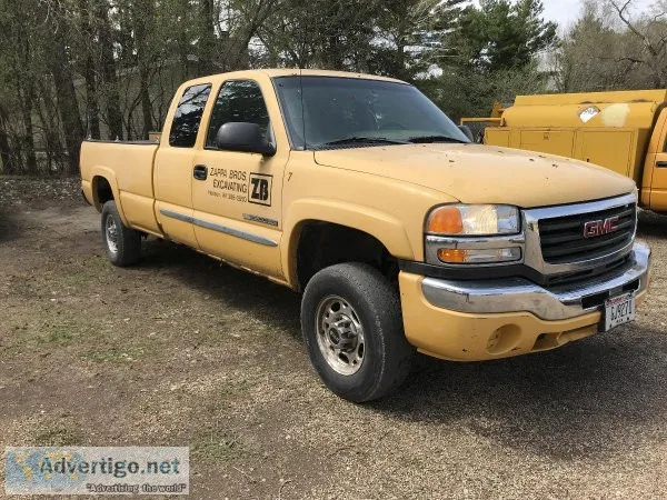 2003 GMC Sierra 2500HD &frac34 Ton 4x4 Extended Cab with Full 8f