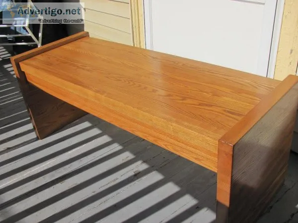 OAK COFFEE TABLE