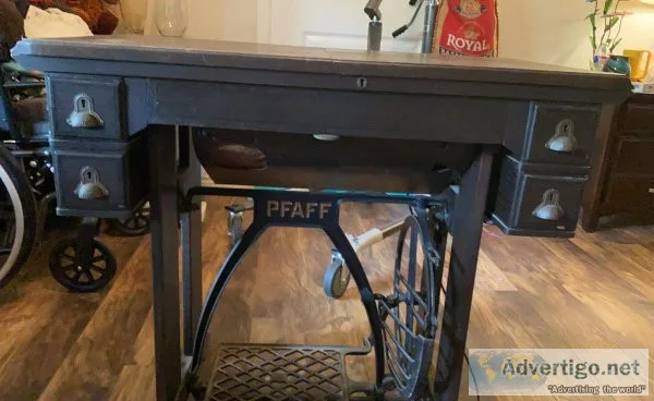 Antique PFAFF 31