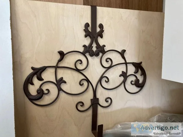 Wreath hanger - new never used