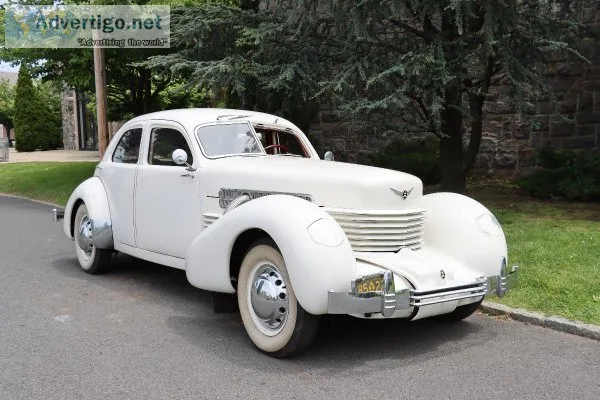 24259 1937 Cord 812 Beverly Sedan