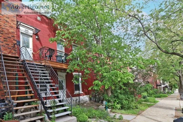 Duplex &agrave r&eacutenover Potentiel valeur de 950K Prix deman
