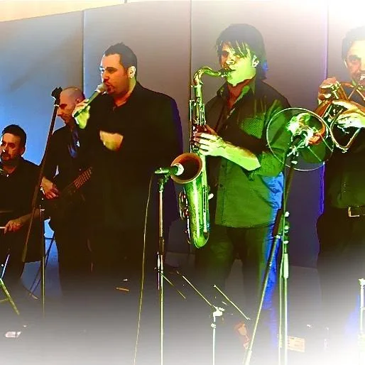 Melbourne s Best Live Wedding Bands  Paris By Night