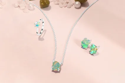 Opal gemstone leaves your heart pounding with its beauty
