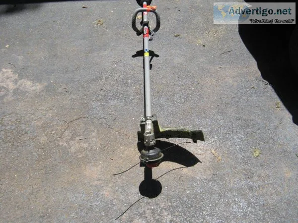Craftsman WS2200 &ndash 2 Cycle25CC String Trimmer