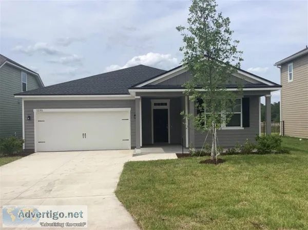 Beautiful 3bed and 2bth available for immediate move in