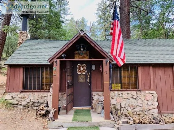 Off-the-grid recreational cabin