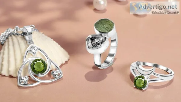 The beautiful gorgeous silver moldavite ring