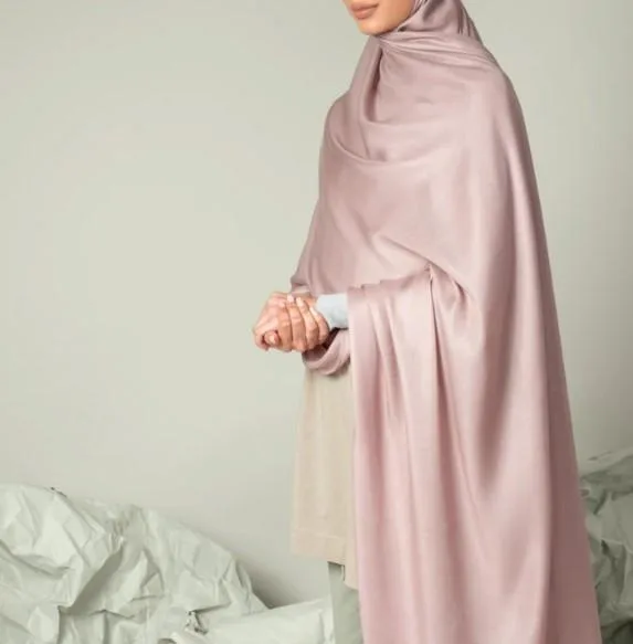 Plain Chiffon Hijab at Best Hijab Store London - Awra