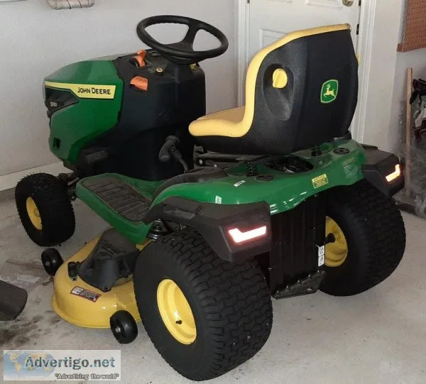 New John Deere S160 Lawn Tractor