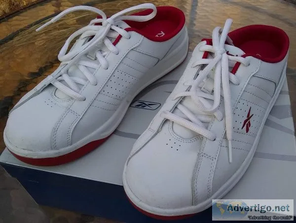 Brand new Reebok &quotTop Spin Mule&quot shoes in white and red