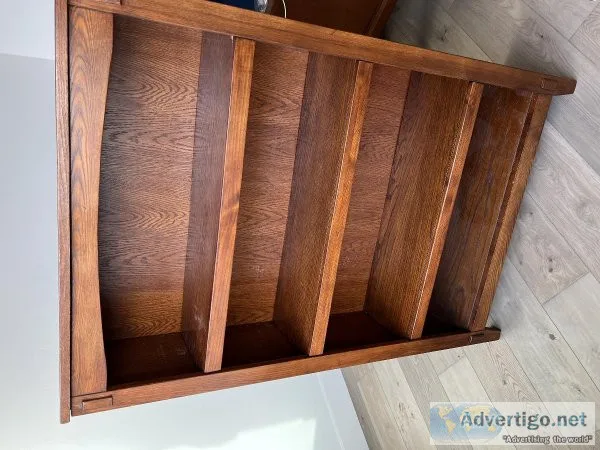 Desk and bookshelf set