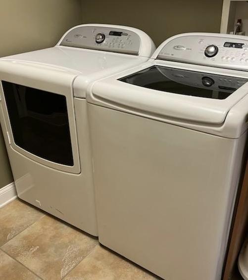 Washer and Gas Dryer