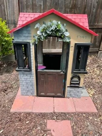 Kids Play House CAPE COTTAGE DESIGN