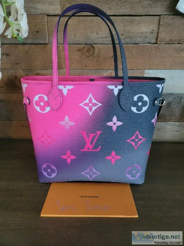 Louis Vuitton NEW Midnight Fuchsia Neverfull MM Spring in the ci