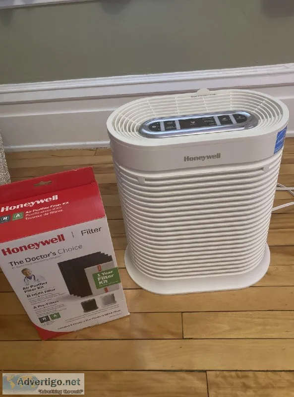Honeywell Air Purifier with Replacement Filters