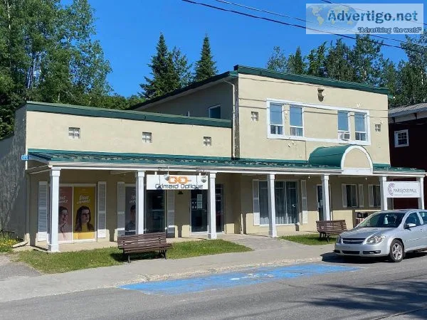 Good investment Semi-commercial building 100% leased