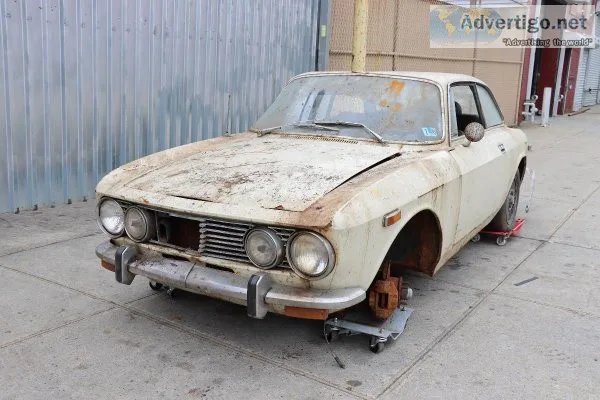24338 1973 Alfa Romeo 2000 Iniezione Coupe