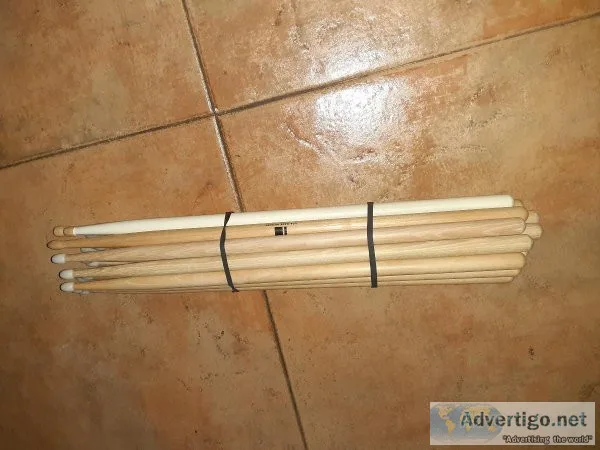(19) drumsticks