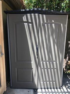 Storage Shed RUBBERMAID Tough