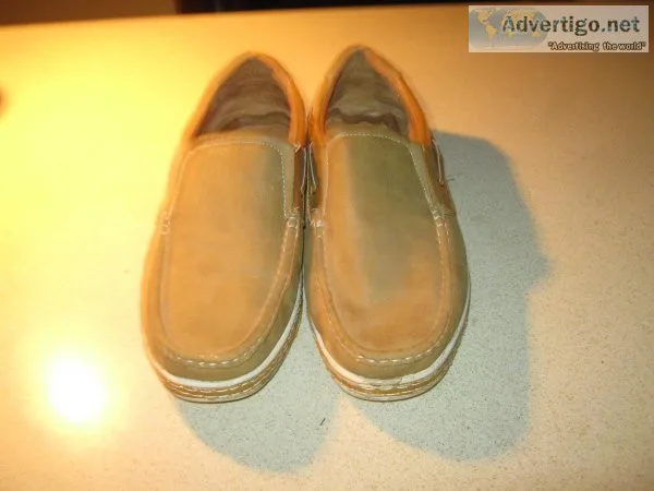 A pair of slightly used loafers &ndash size 10 &frac12 B