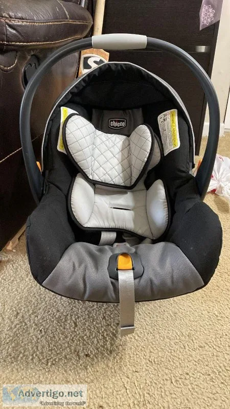 Infant car seat with base