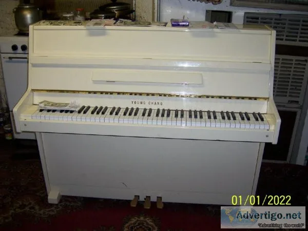 Young Chang piano white
