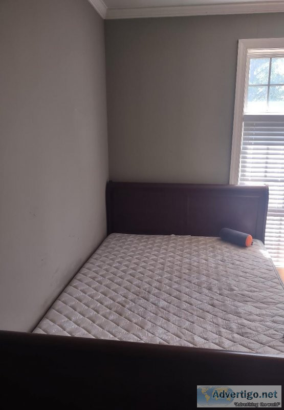 Queen Size Bed Frame w Nightstand