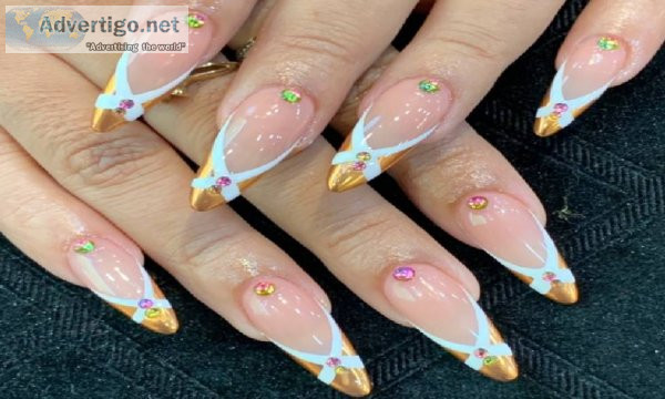 Give a Glamorous Makeover to Your Nails with the Best Nail Art 