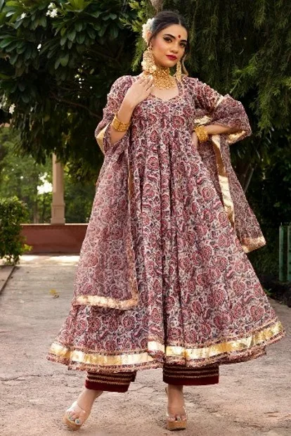 Get anarkali kurta set with dupatta online